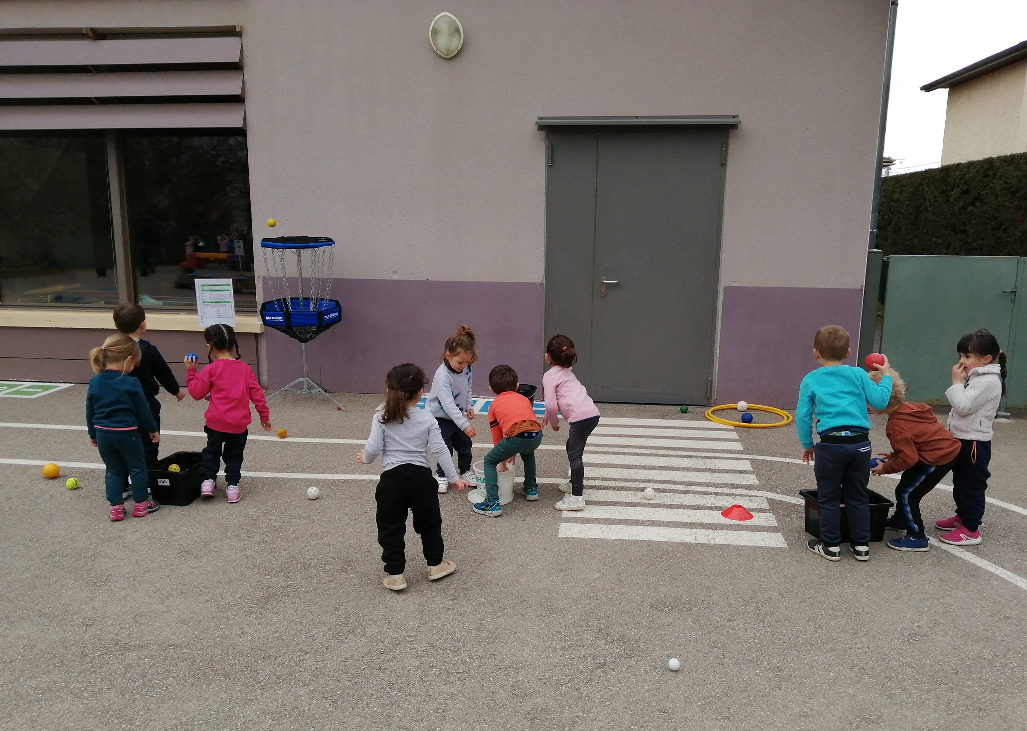 eps école maternelle saut