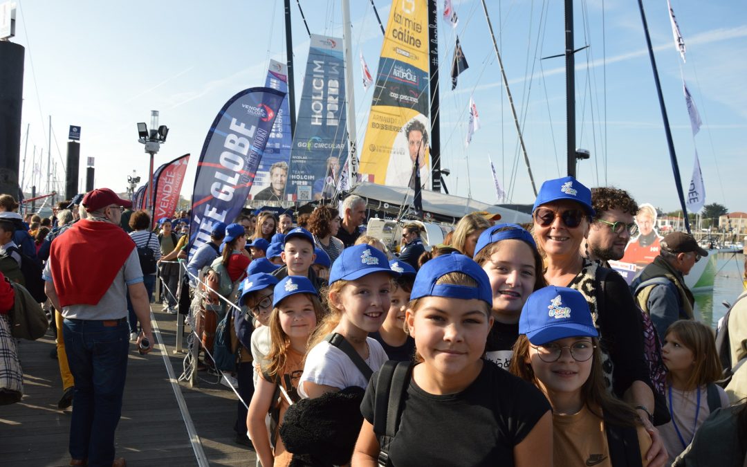 De la plage aux pontons, une journée au départ du Vendée Globe