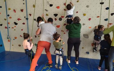 S’initier à l’escalade dès la maternelle